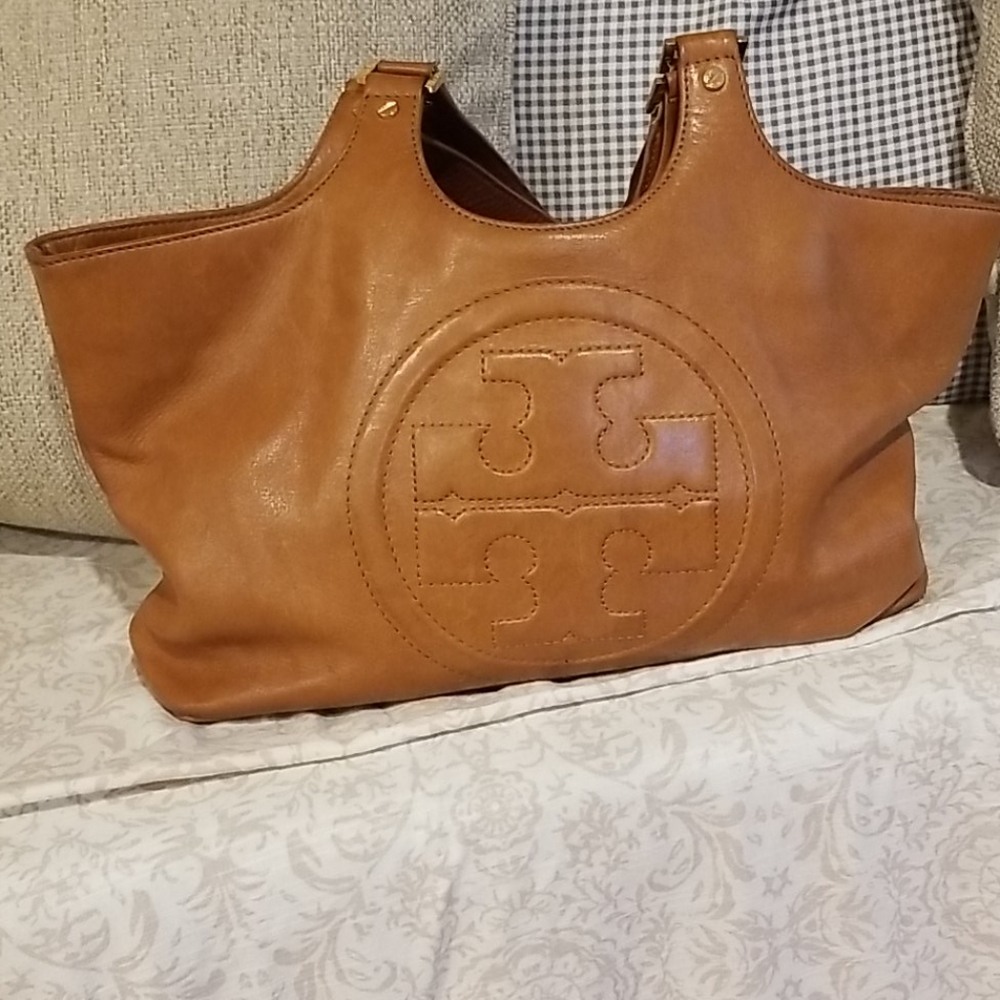 Tory burch tote